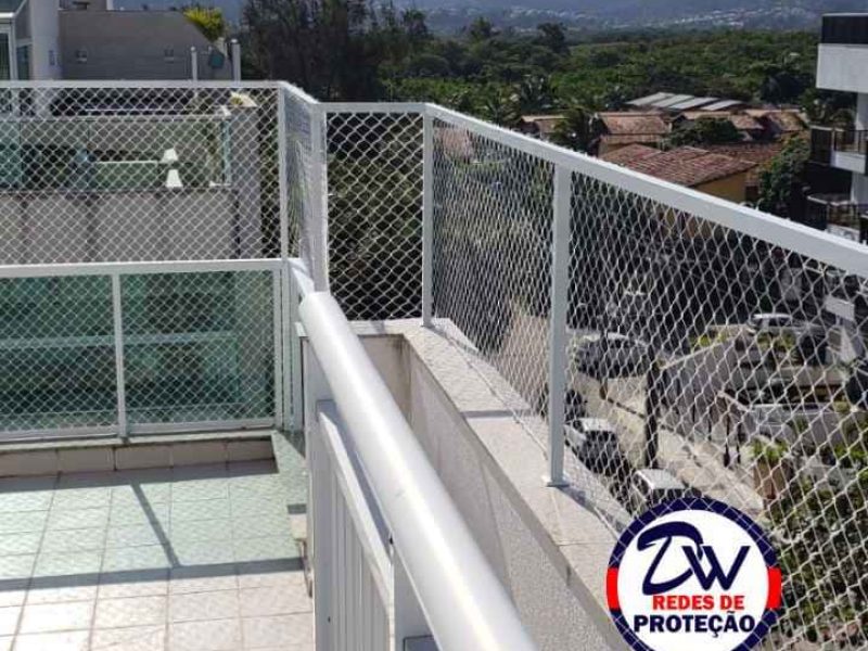 rede de proteção  cobertura crianaça varanda  niteroi contra pombo anti passaro tela sacada gato quintal teto 3